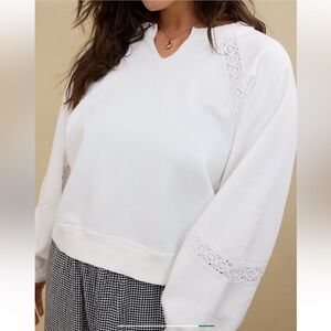 Aerie Women’s Hey Crochet White Sweatshirt Size XL-NWT